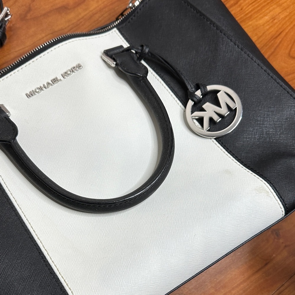 Michael Kors Two-Tone Black and White Tote - Picture 4 of 4